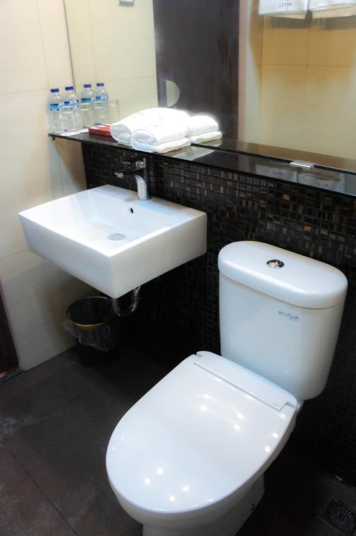 Favor Hotel Makassar City Center By Life Szoba fotó