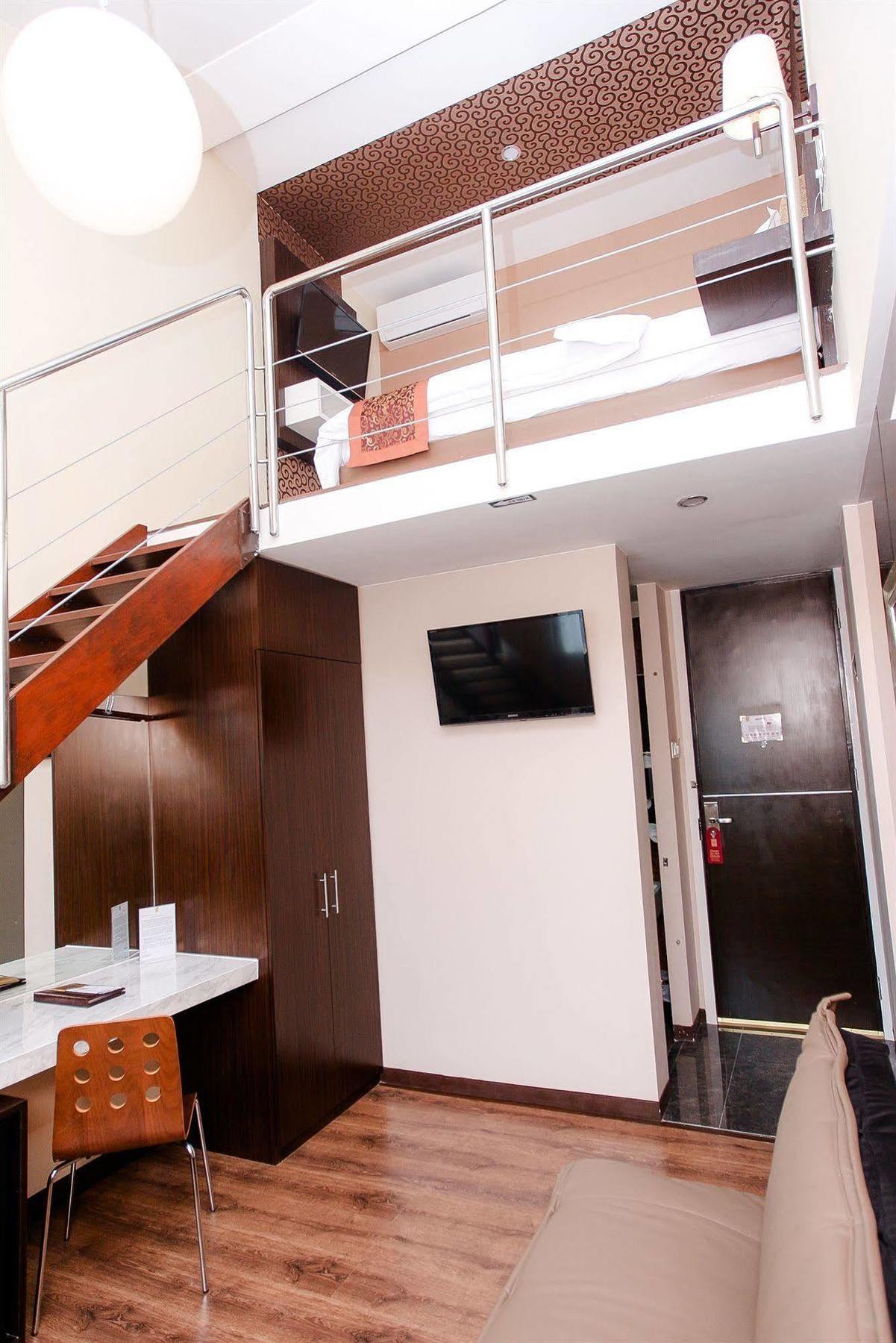 Favor Hotel Makassar City Center By Life Kültér fotó